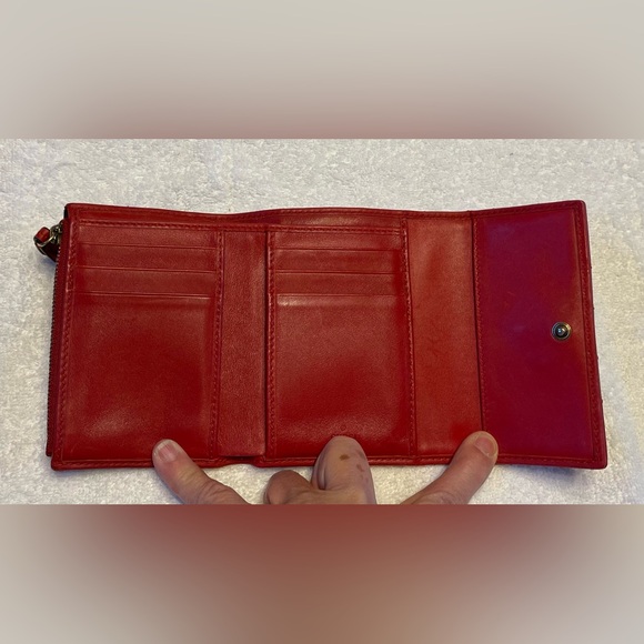 Gucci Marmont Red Compact Wallet - Picture 5 of 10